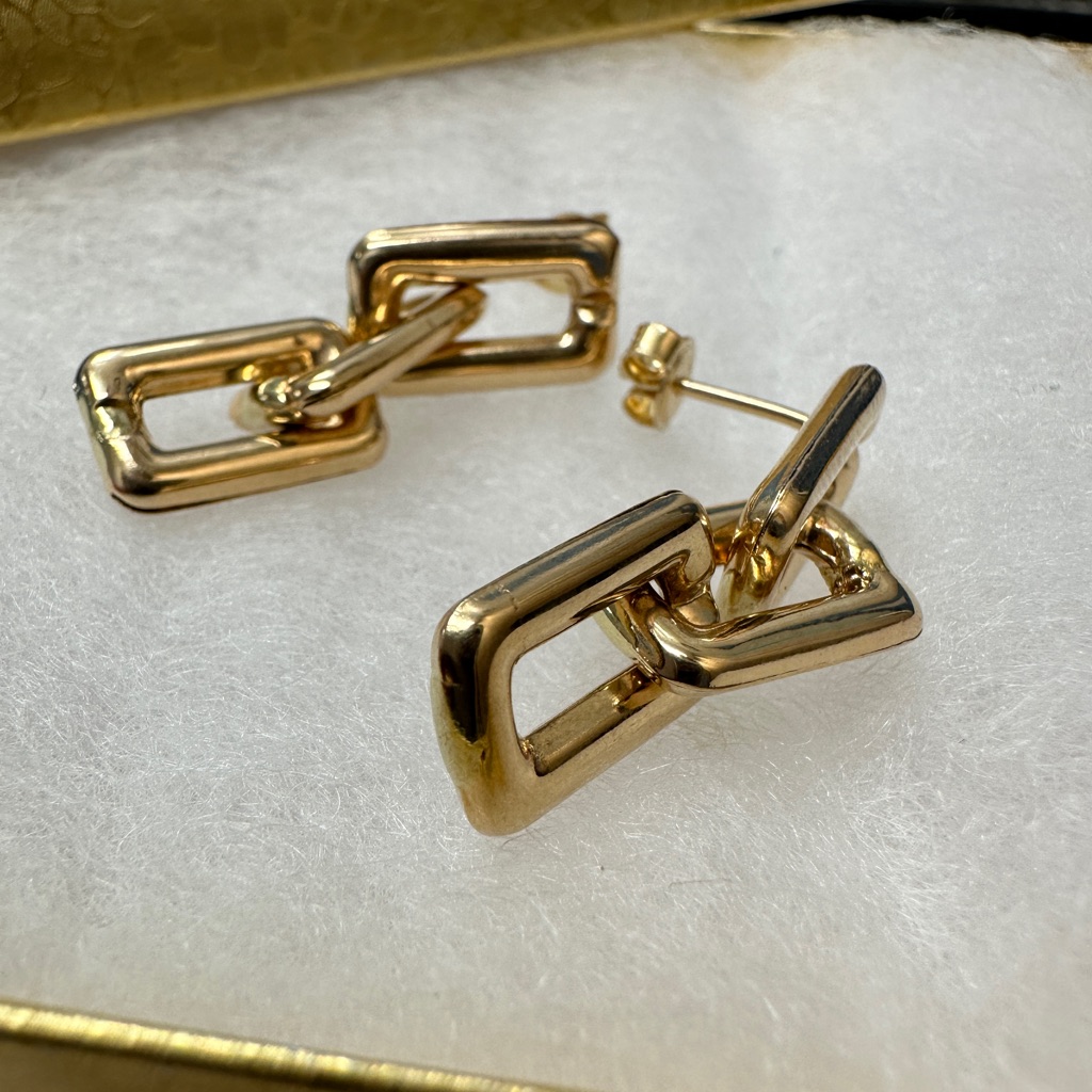 18k Yellow Gold Earring